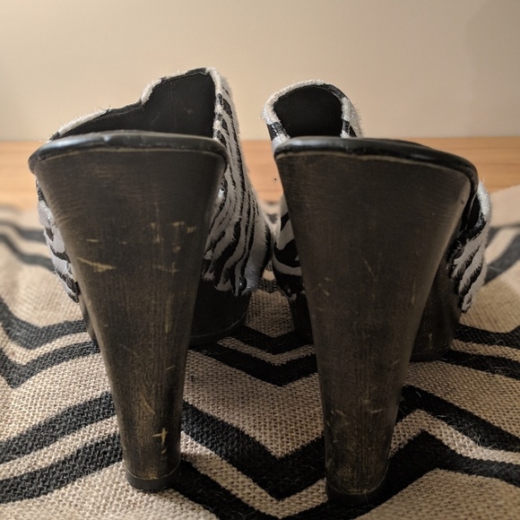 3/$25-zebra print mules - Picture 5 of 5